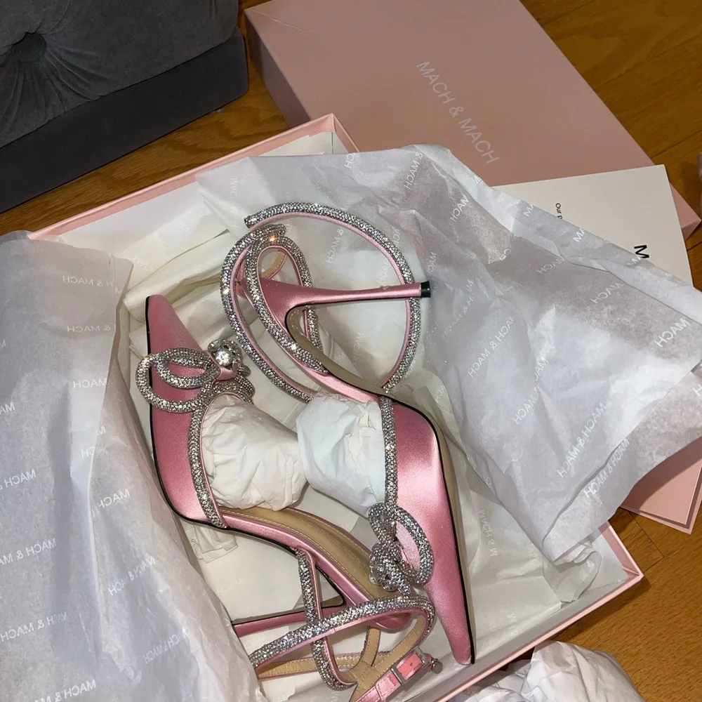Authentic Mach & Mach pink heels - Picture 12 of 13